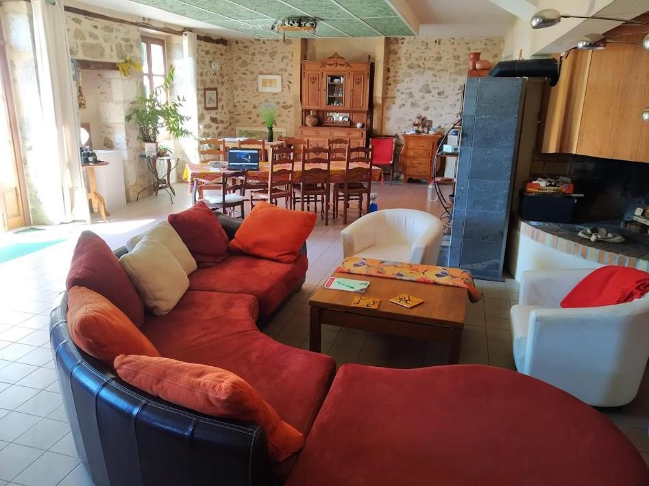 Bed and Breakfast La Tribu De Lavaud Saint-Quentin-sur-Charente Exteriér fotografie
